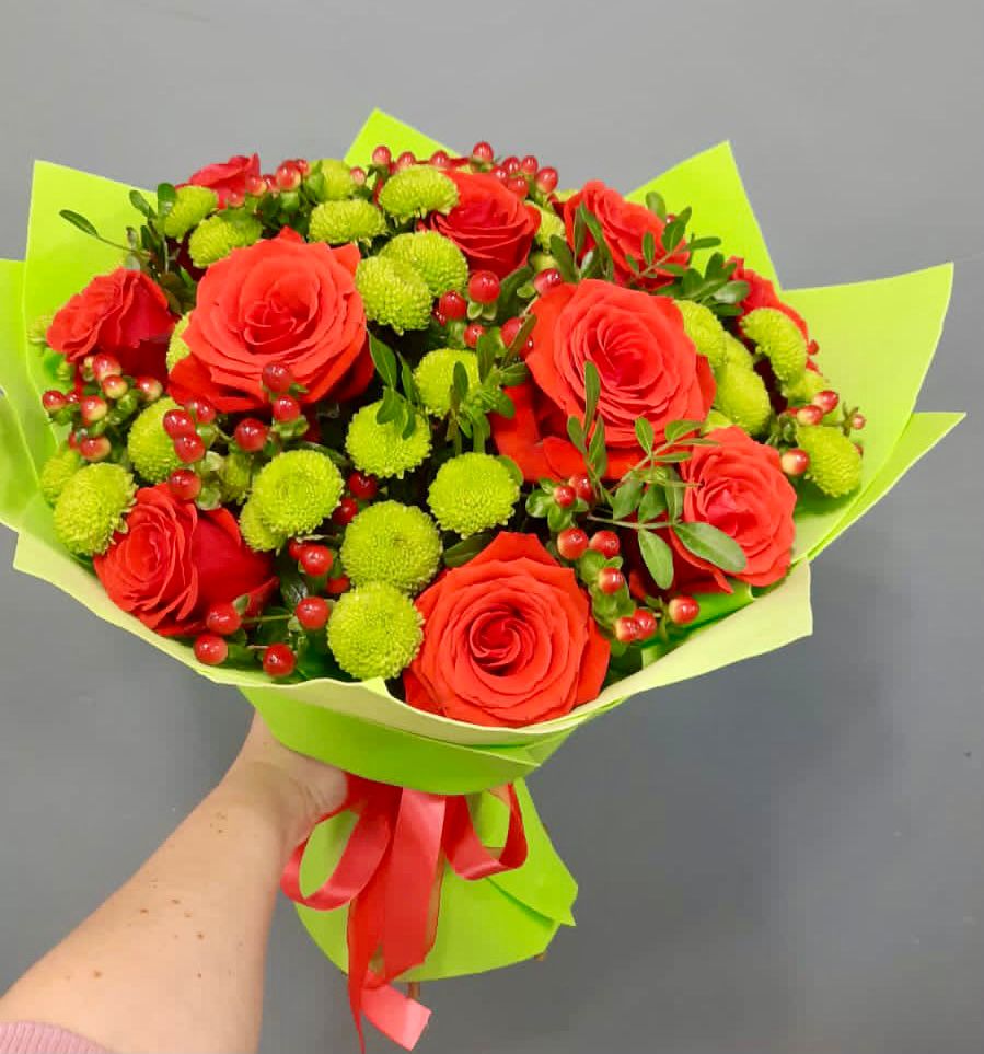 Букет цветов из: Хризантемы и Розы в Гусь-Железном