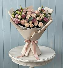 Букет цветов из:  Розы и Лизиантусы в Гусь-Железном