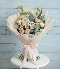 Букет цветов из:  Розы и Лизиантусы #REPLACE_PRED# Гусь-Железном