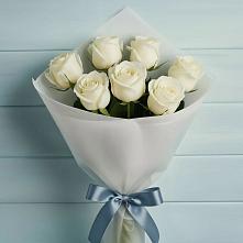 Букет 7 Белых роз Эдлесс Лав в Гусь-Железном