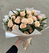 Букет Кремовые розы Латте в Гусь-Железном