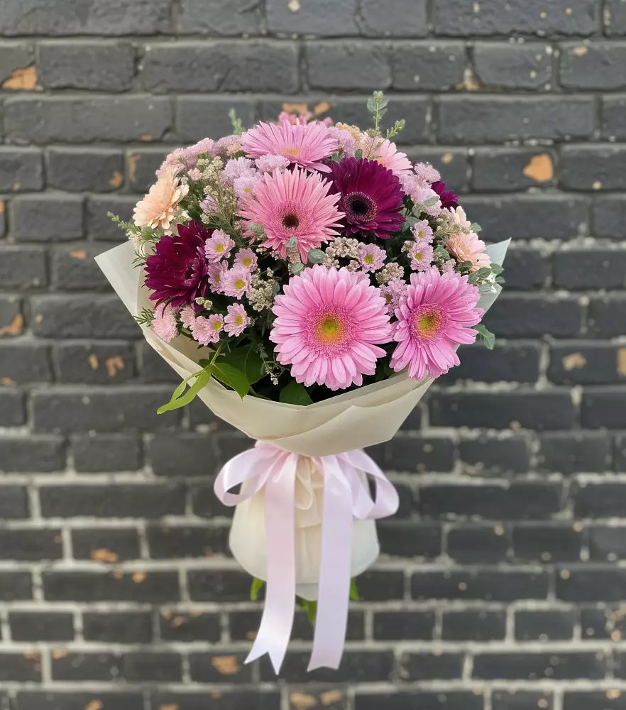 Букет цветов из: Герберы и Хризантемы в Гусь-Железном