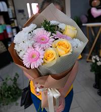 Букет цветов из:  Герберы, Розы и Хризантемы в Гусь-Железном