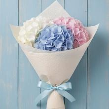 Букет цветов из:  Гортензия в Гусь-Железном