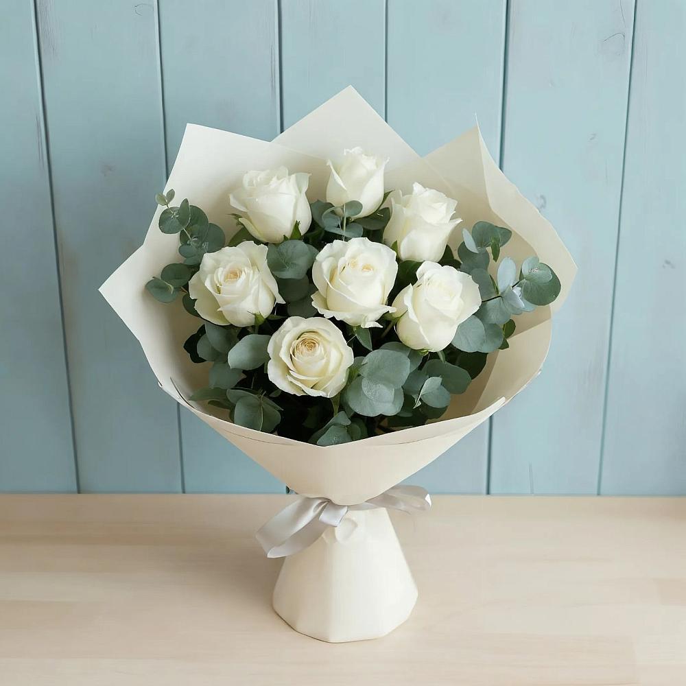 Букет Белые розы в Эвкалипте в Гусь-Железном