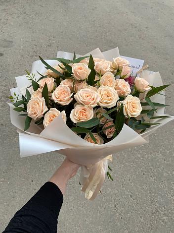 Букет Кремовые розы Латте в Гусь-Железном