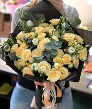 Букет цветов из:  Розы и Лизиантусы в Гусь-Железном