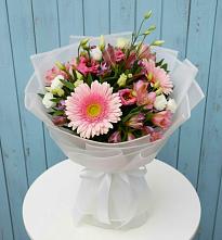 Букет цветов из:  Герберы, Альстромерии и Лизиантусы в Гусь-Железном