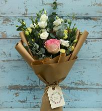 Букет цветов из:  Розы и Лизиантусы в Гусь-Железном