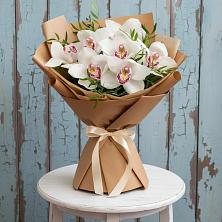 Букет цветов из:  Орхидеи и Розы в Гусь-Железном